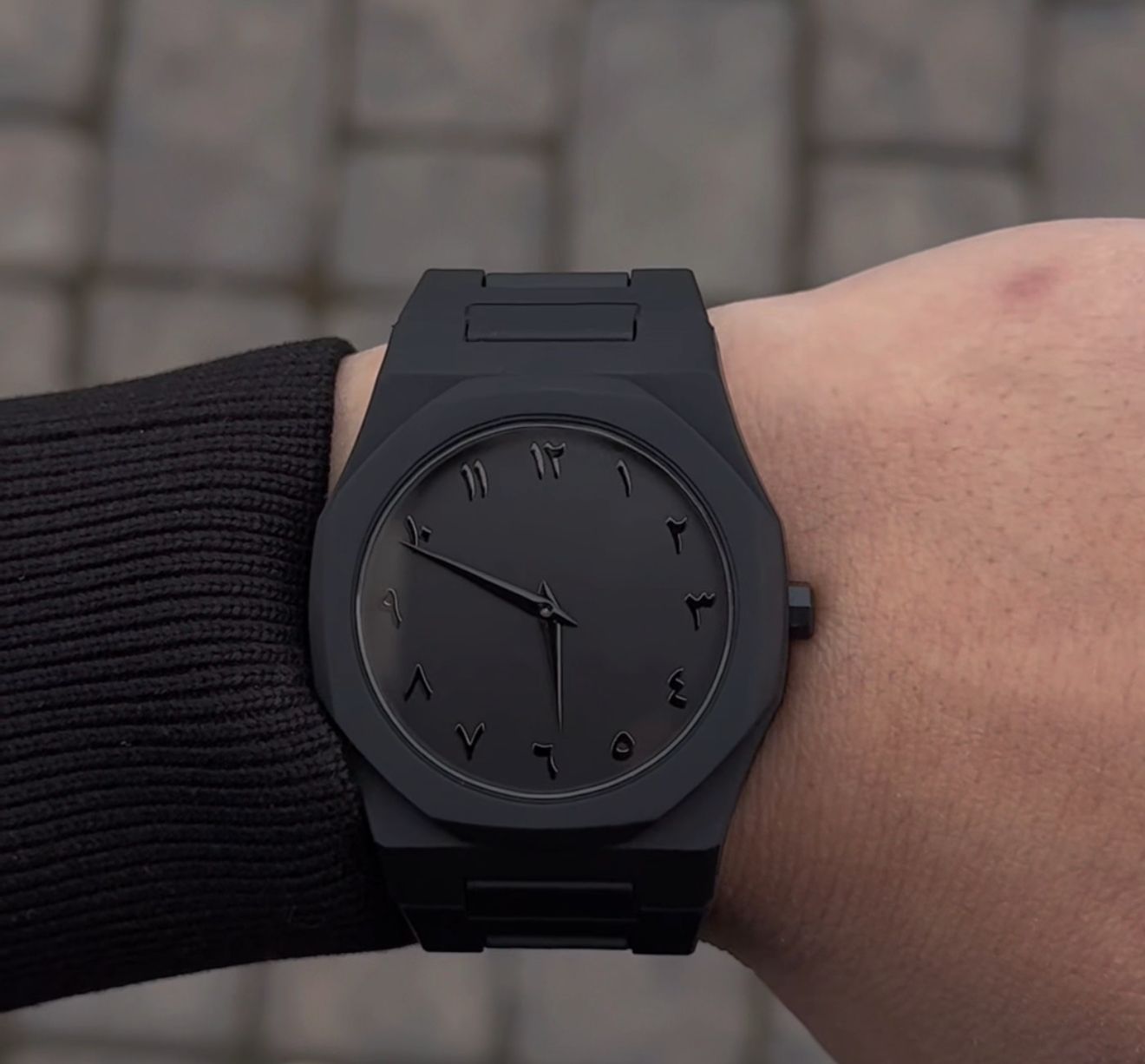 Arabic Aura Men & Women Stylish Slim Watch